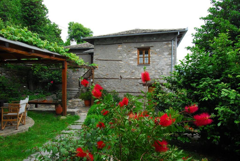 Archontiko Iatridis Hotel Mourésion Exterior foto